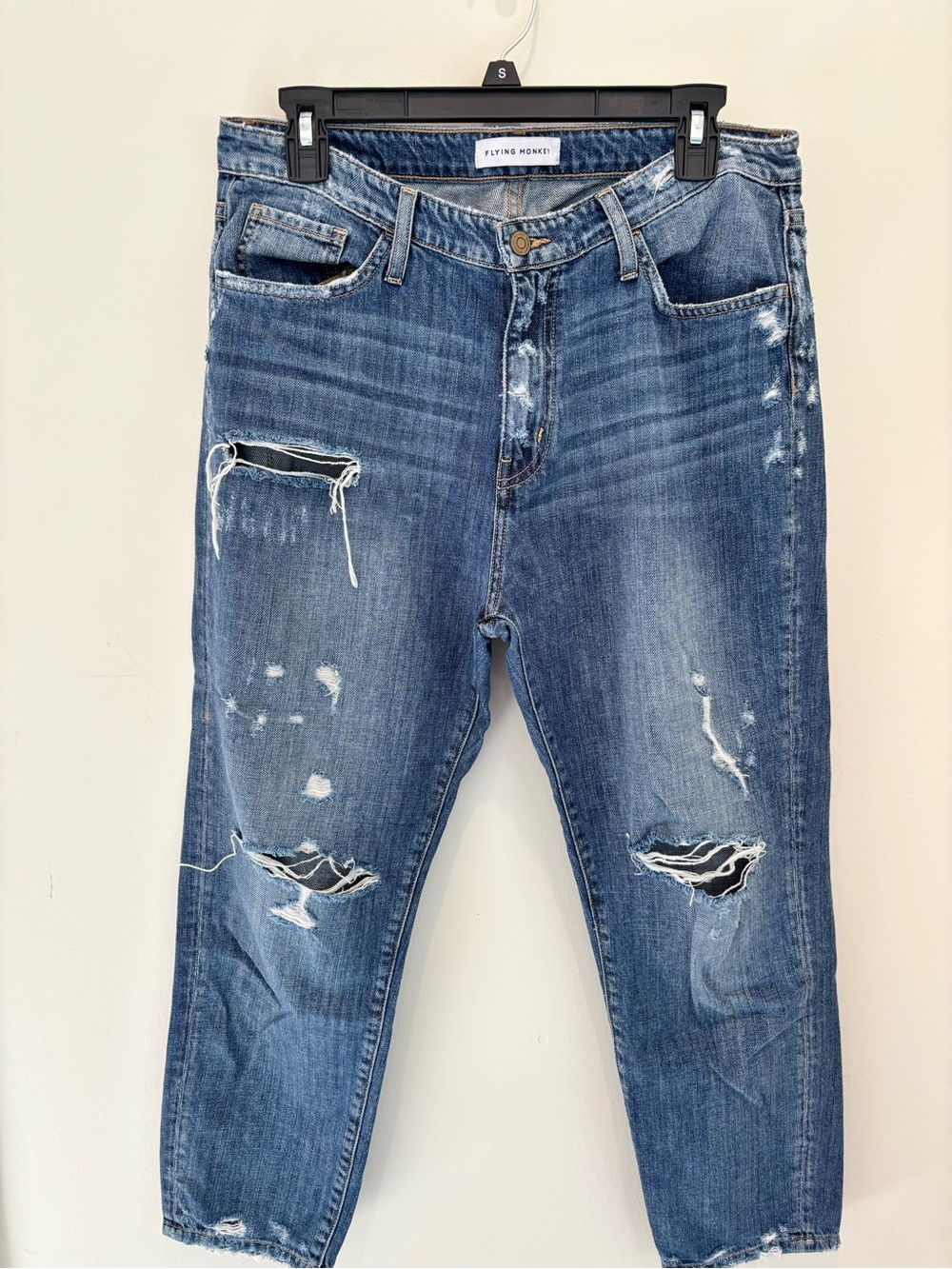 Flying Monkey Distressed blue jeans 100% cotton size 29